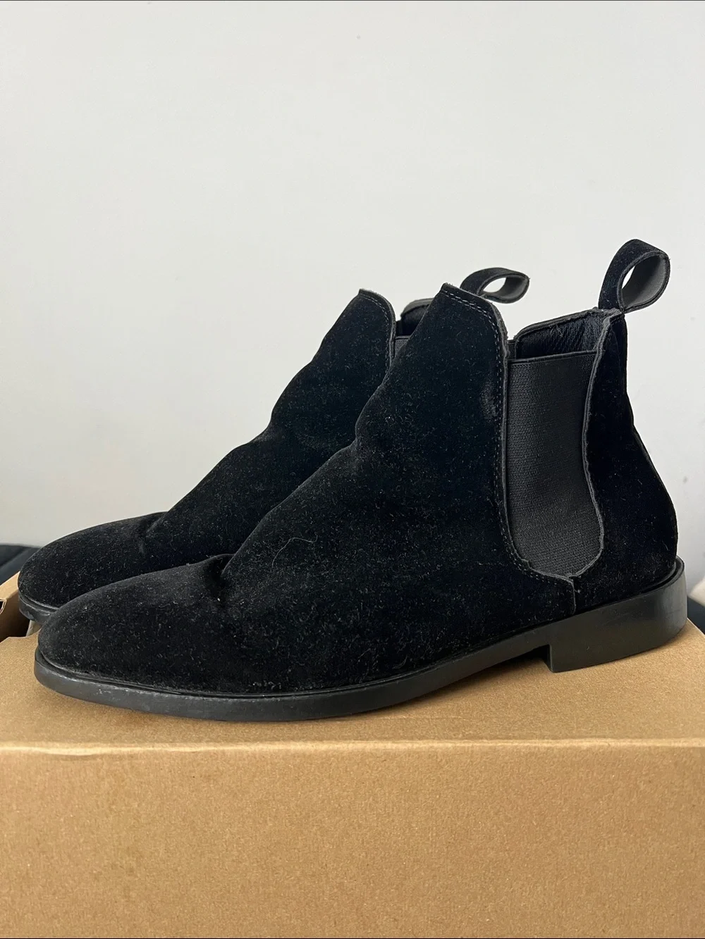 Zara Men's Black Suede Chukka Boots